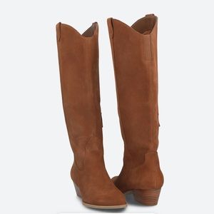 dolce vita elliott suede boot